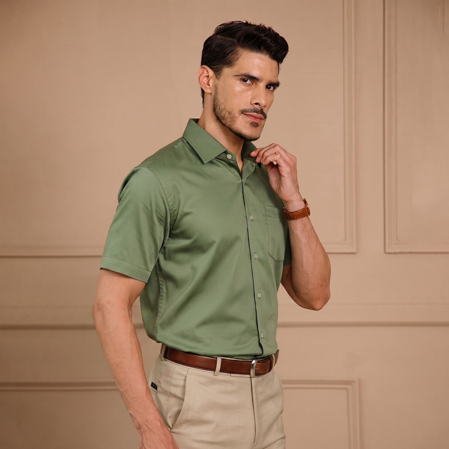 Ashley Half Sleeves Giza Cotton Shirt In Grass Green